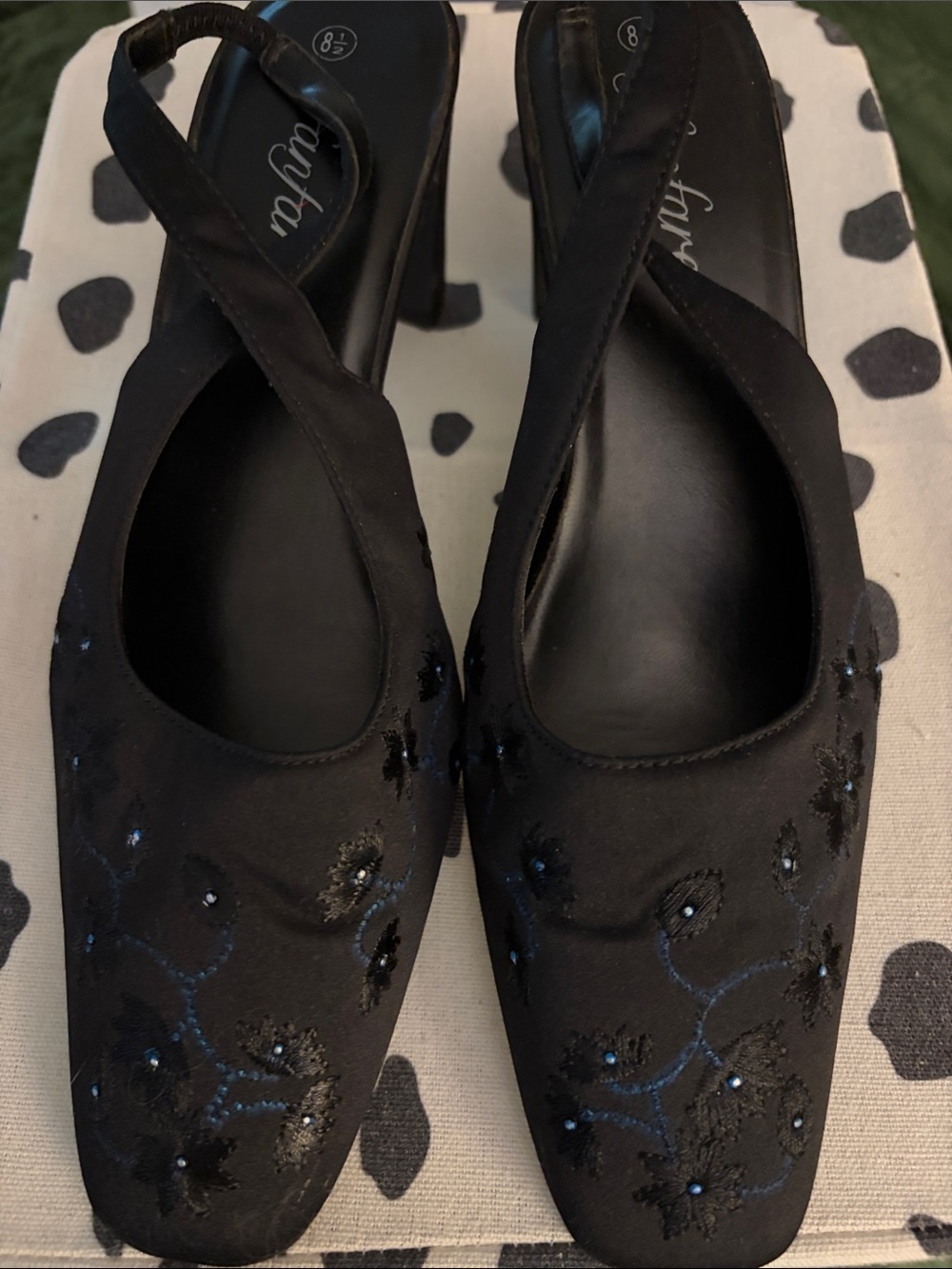 Fanfare Star 12 evening shoe , square toe blue embroidery /beaded size 8.5.